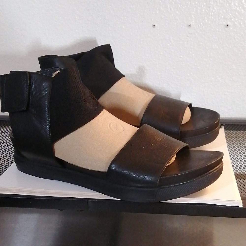 Eileen Fisher Black Sandals